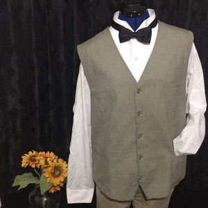 Doc & Amelia Vest